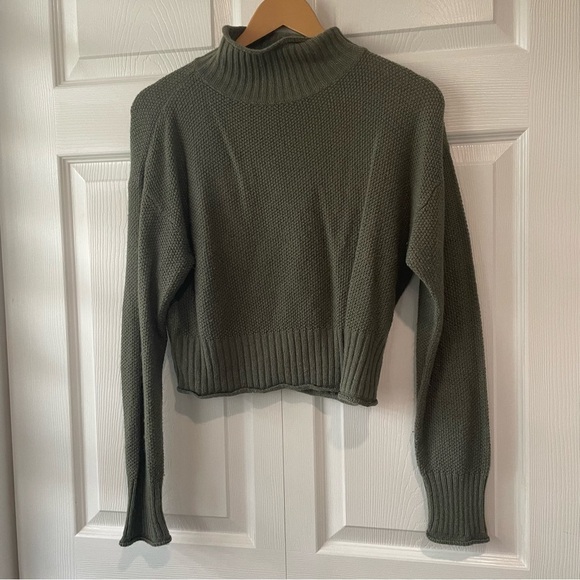 Streetwear Society Sweaters - Streetwear Society Forest Green Turtleneck Sweater small